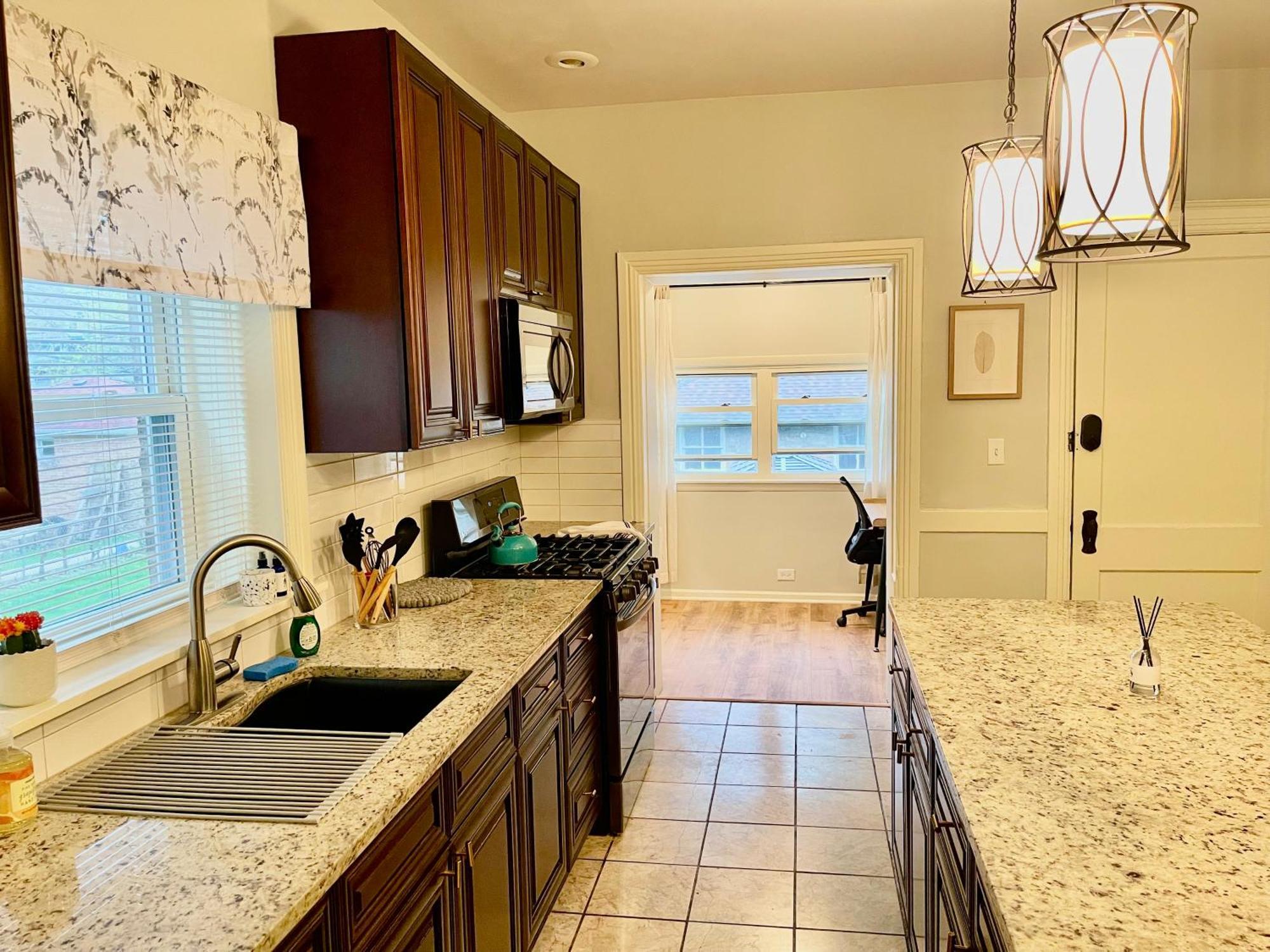 Lovely Vintage Oak Park 3Bd 1Ba Perfectly Located Near Public Transit & Chicago Bagian luar foto